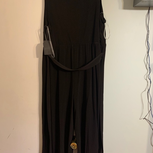 jumpsuit w/belt - Picture 1 of 2